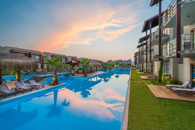 Concorde Luxury Resort & Casino & Convention & Spa