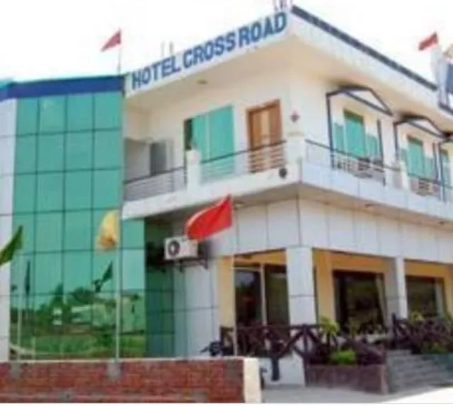 OYO 44199 Hotel Crossroads