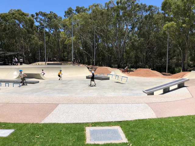 Paradise Recreation Plaza