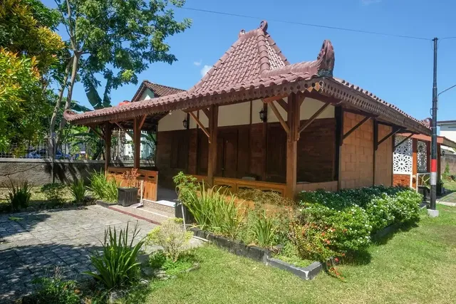 RedDoorz Syariah near Alun Alun Wonosari