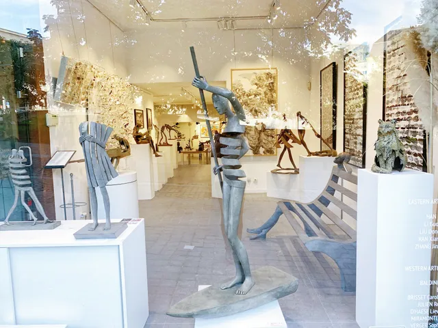 Art Yi - Brussels Art Gallery