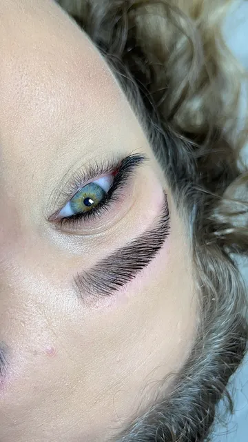 BS Beauty - Cílios e Sobrancelhas