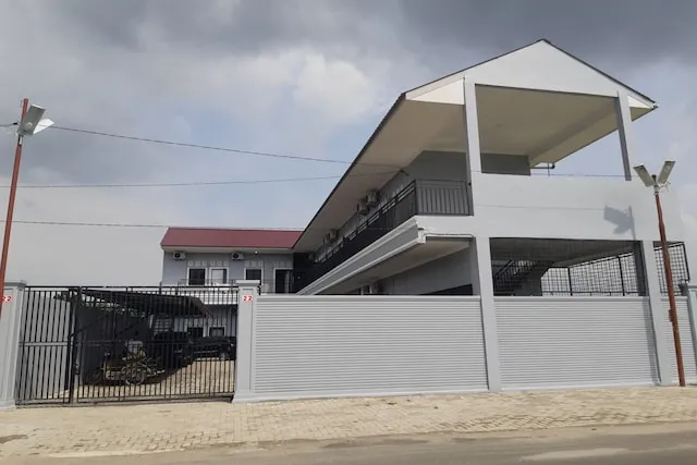 OYO Life 3079 Cahaya Kost