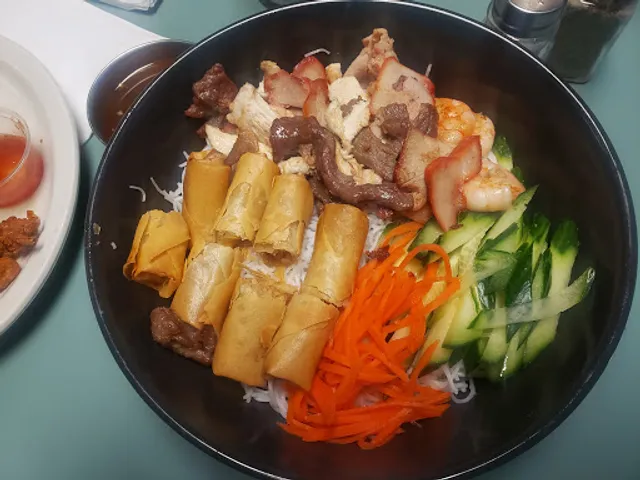 Woodland Wok & Grill