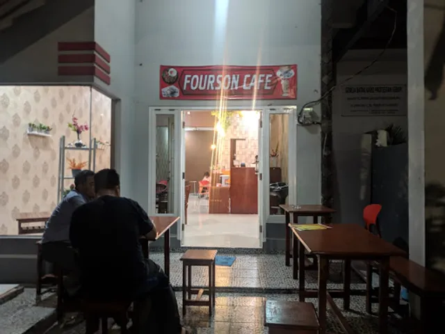 Fourson Cafe