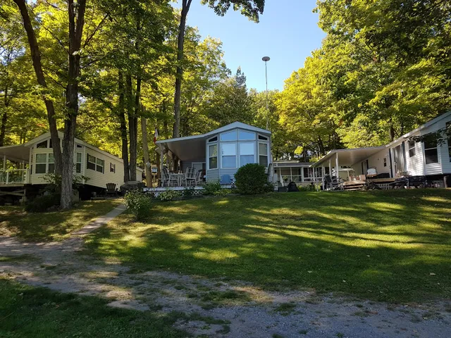 Buckhorn Narrows Resort