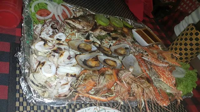 Golden sand restaurant Jomtien beach pattaya