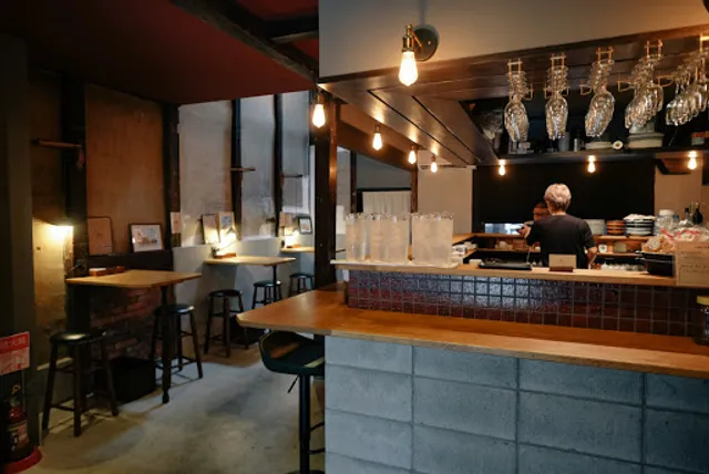 Sin –Dining & Bar–