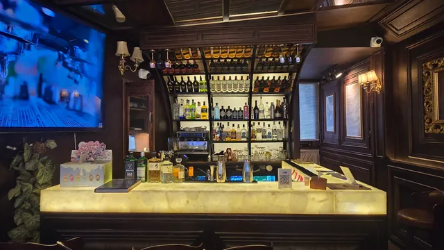 Catch 34 - A Space Restaurant