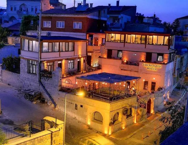 Young Cave Hotel