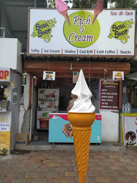 Rich-O-Cream /softy, Ice Creams,Soda & Snakcs