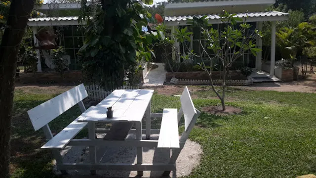 Sportsbar & Resort Pakchong