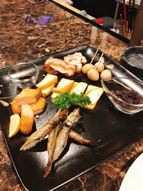 炉端・燻製 たなか