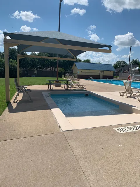 Amsler Park Aquatic Center