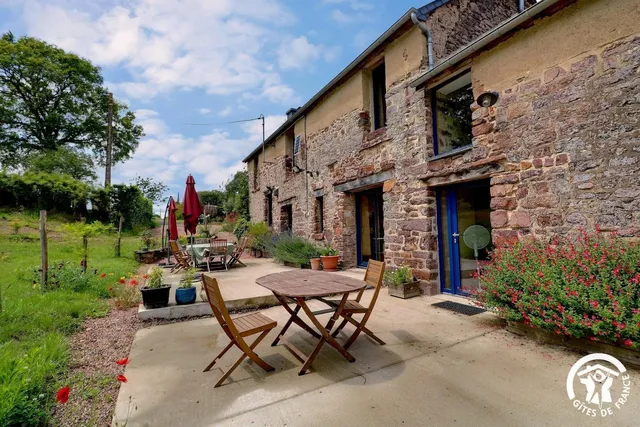 LES CHAMBRES AUX LOUPS