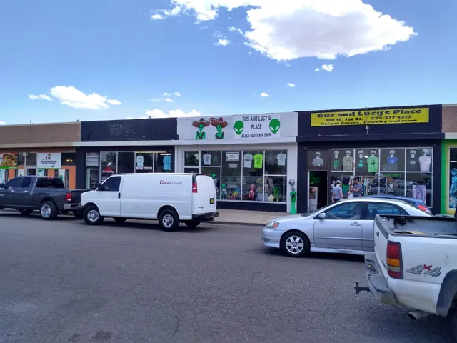 Gus And Lucy's Place