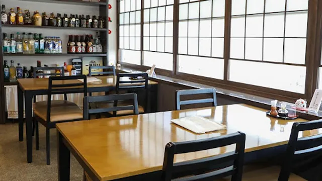 て料理や うちの茶の間