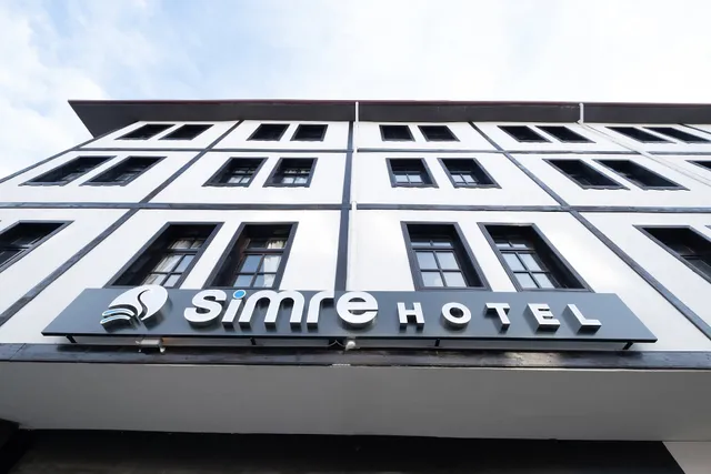 Simra Otel