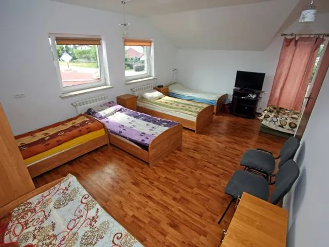 Noclegi Pracownicze "LAZUR"