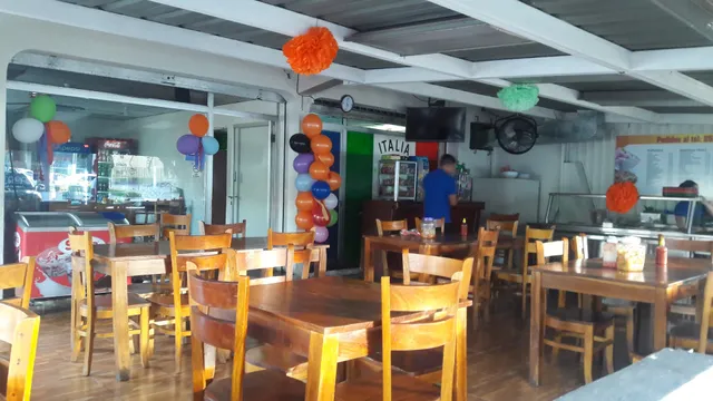 Cafetería y Pupusería Yireh