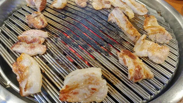 훌랄라숯불바베큐 간석1점