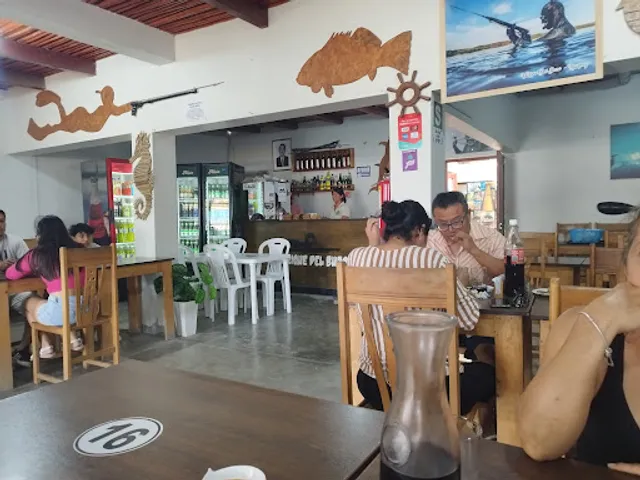 El Huarique del Buzo