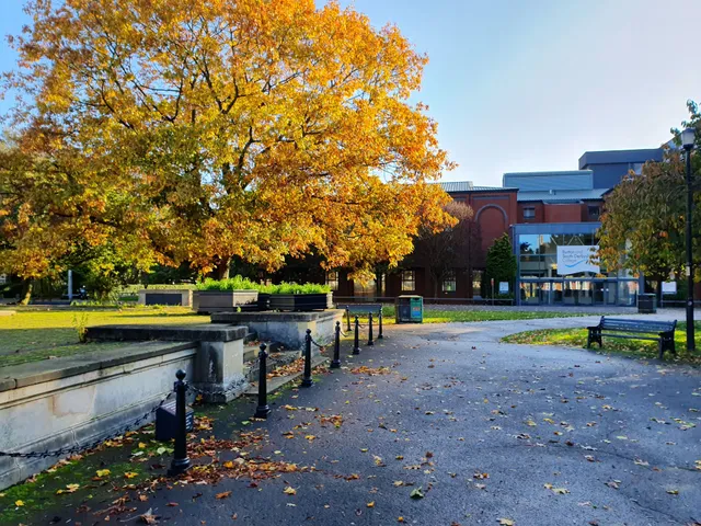 Burton and South Derbyshire College