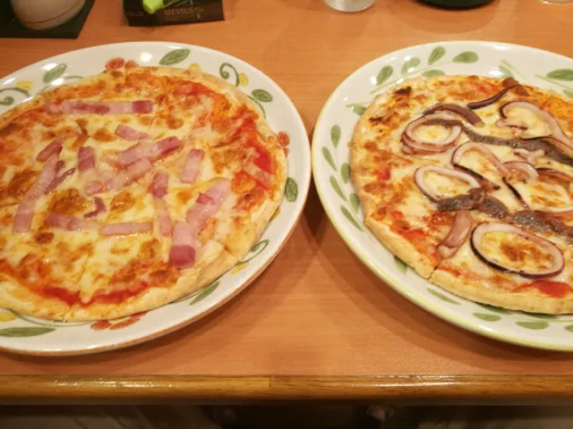 Saizeriya Hatagaya Ekimae