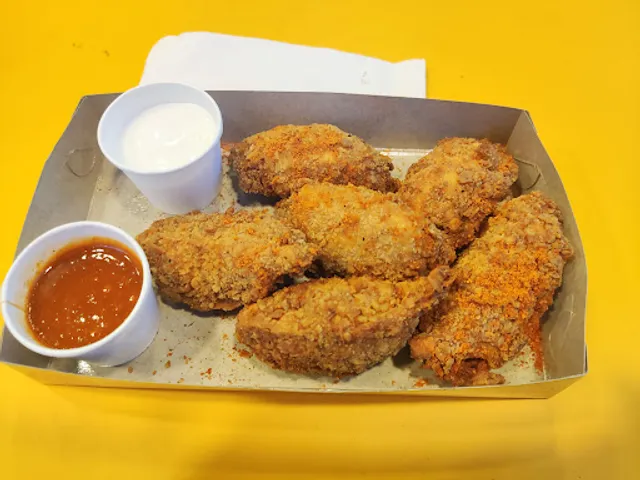 Zomoz - The Momo Company