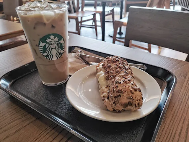 Starbucks - Gateway Mall 2