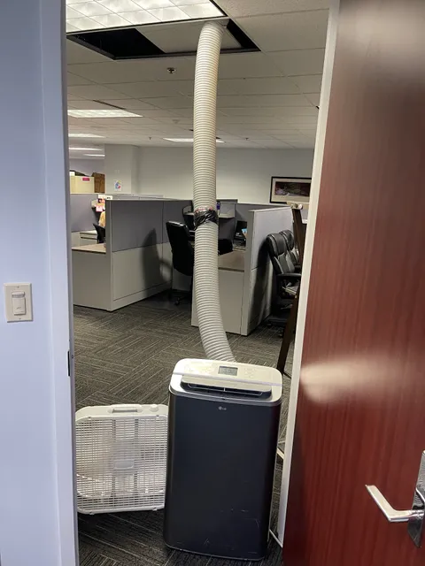 Interlachen Corporate Center