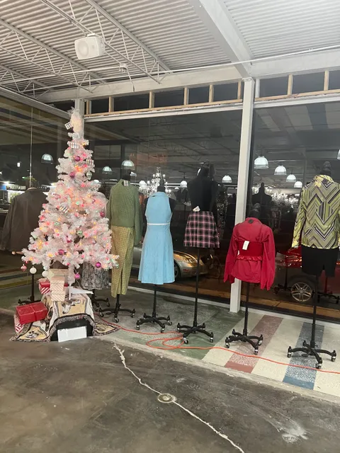 Pavement - Modern & Recycled Clothing