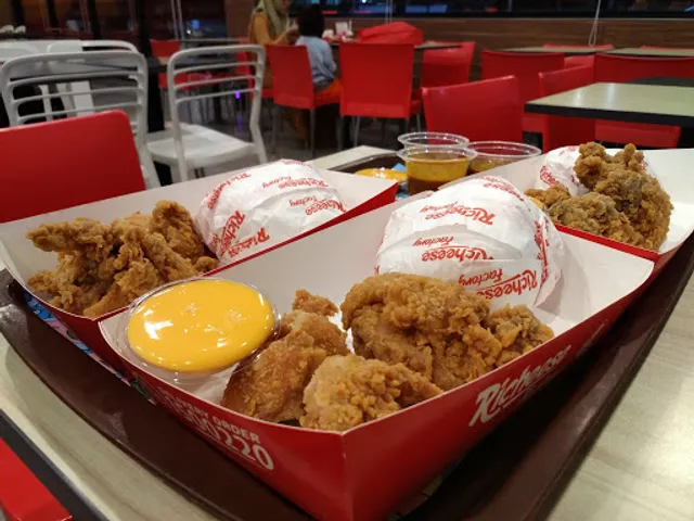 Richeese Factory Ciledug Raya