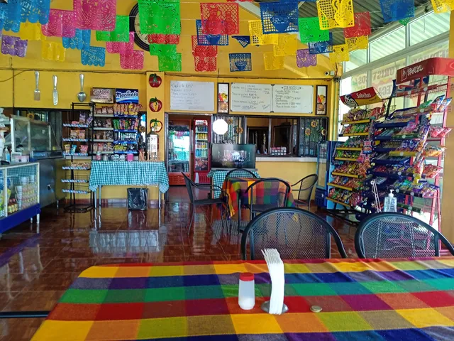 Servicios Turisticos Alpuyeca