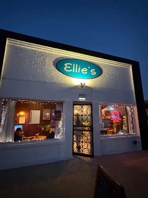 Ellie's Wood Fired Pizza