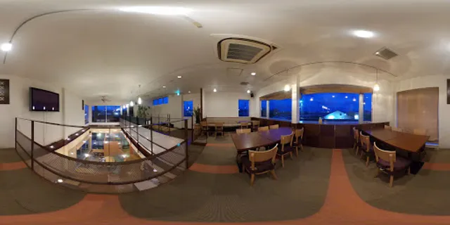 Ｂａｒｂａ．ｃａｆｅ・ｄｉｎｉｎｇ＆ｂａｒ