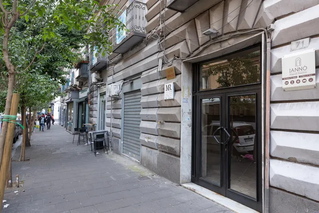 Ianno Napoli Rooms, Naples