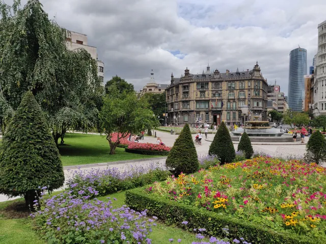 Federico Moyúa enparantza