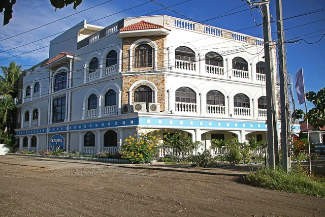 Nassim Hotel & Beach Resort