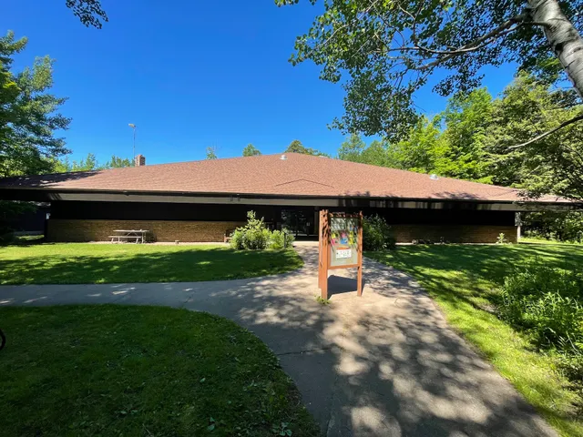 Porcupine Mountains Presque Isle-Rustic