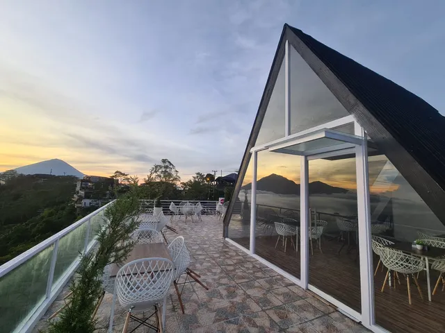 Devanora Hotel & Resto