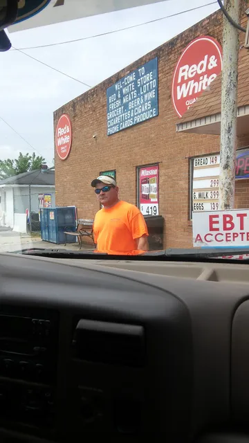 Milner Red & White Store