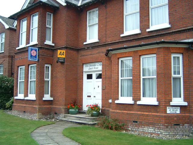 The Edwardian Lodge