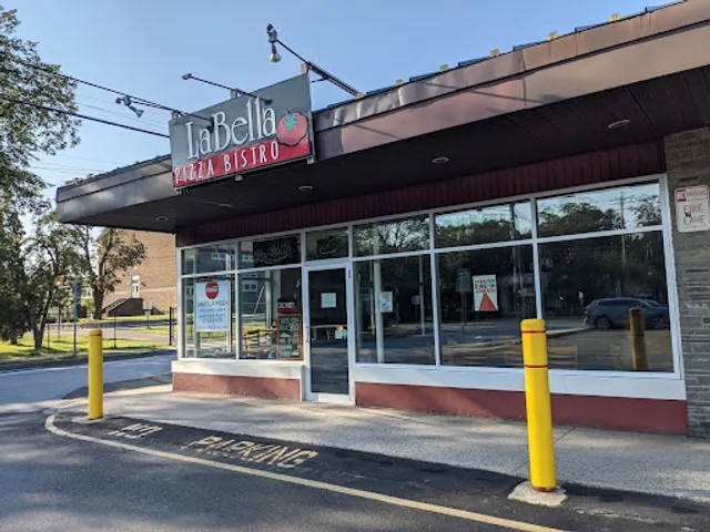 La Bella Pizza Bistro