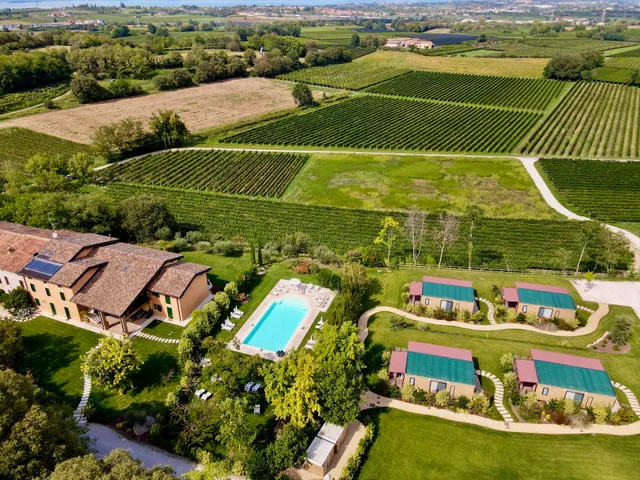 Agriturismo CorteZenati Lago di Garda