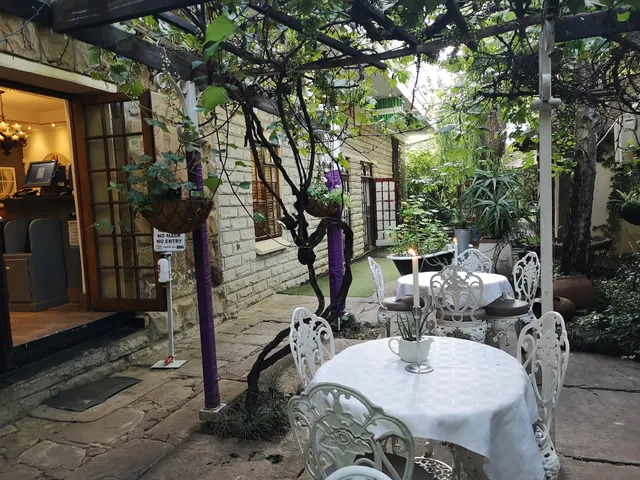 Cranberry Cottage Guesthouse & Restaurant