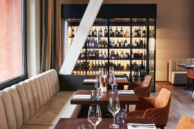 THE MIRA VIEW Restaurant & Terrace