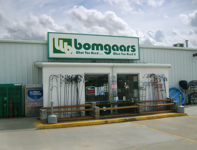 Bomgaars