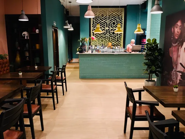 Curry Up Hyde Square