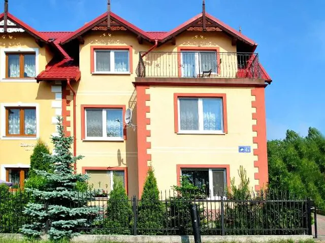 Pokoje Gościnne "Adrian"